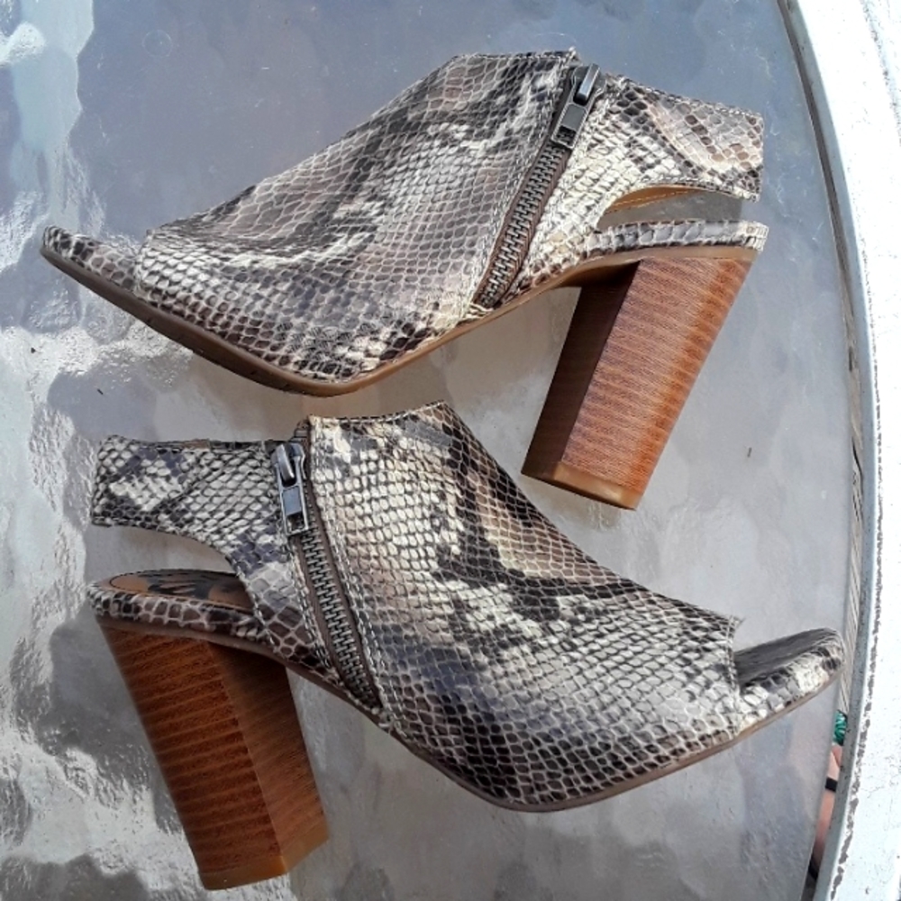 Fergilicious Y2K Fergie Snake Skin Heels